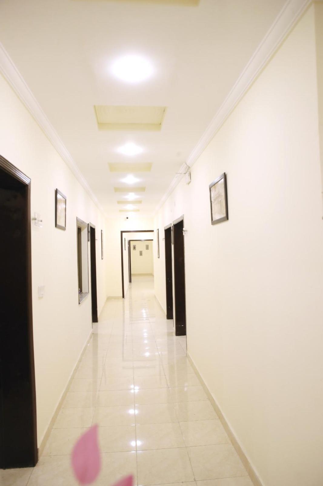 Royal Fort Executive Hotel Gulberg Lahore Eksteriør billede