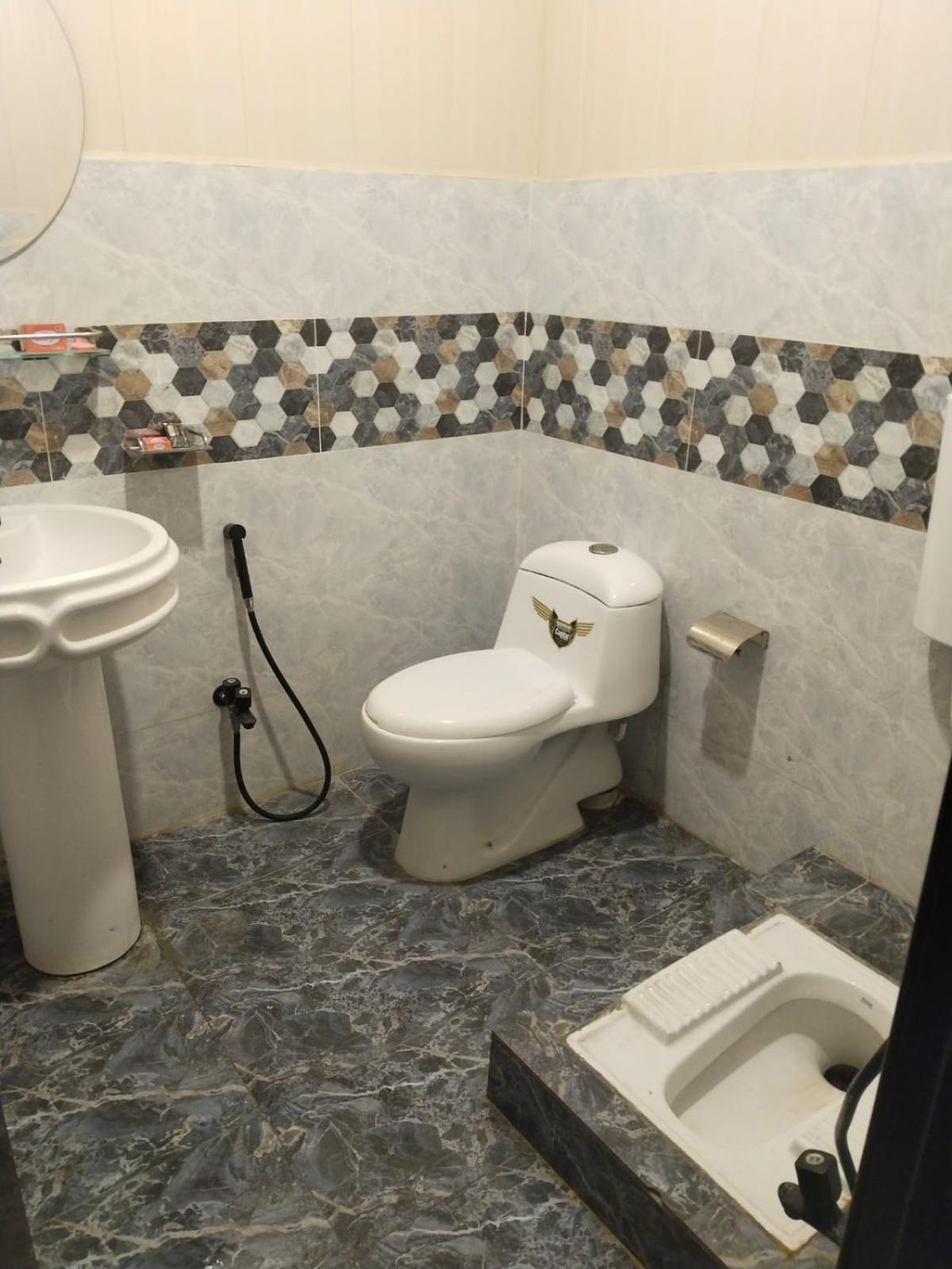 Royal Fort Executive Hotel Gulberg Lahore Eksteriør billede